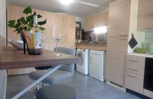 Beaumes-de-Venise Villa | Homerez - Villa in Beaumes-de-Venise
