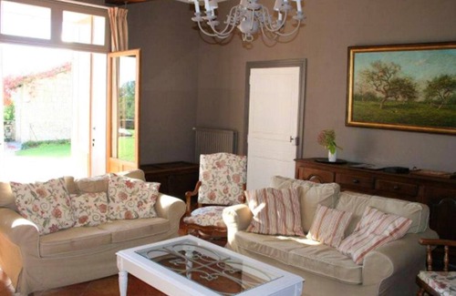 La Croix-Blanche Villa | Homerez - Villa for 15 ppl. with swimming-pool and terrace at La Croix-Blanche