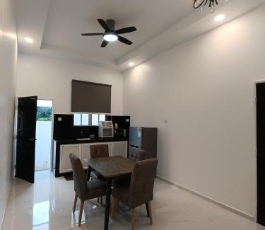 Mersing House | Homestay AGM
