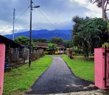 Kampung Tohor House | Homestay D'reendang