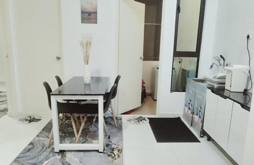 Kempas Apartment | Homestay Elsya Dsummit Resident 1BR