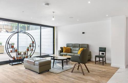 Finchley Church End House | Homestay