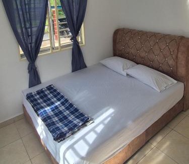 Krubong House | Homestay Krubong Village Vibe