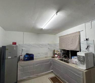 Pasir Gudang House | Homestay Qaseh