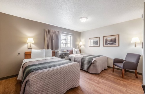 Concord Hotel | HomeTowne Studios & Suites by Red Roof Charlotte - Concord