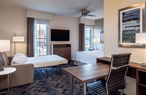 French Quarter Hotel | Homewood Suites by Hilton New Orleans French Quarter