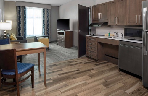 Greensboro Hotel | Homewood Suites by Hilton Greensboro Wendover, NC