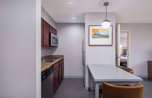 Medford Hotel | Homewood Suites Medford
