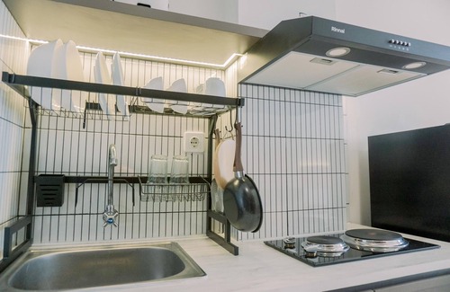 Serpong Apartment | Homey And Warm Studio Amazana Serpong Apartment
