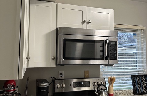 Bowie House | Homey, cozy, spacious, family friendly. Close to restaurants, shopping centers.