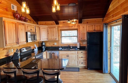 Gatlinburg Ski Chalet | Honey Bee Hideaway, nestled in the woods!