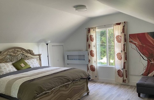 Maple Ridge Other | Honeymoon House Shangri-la Flower Garden