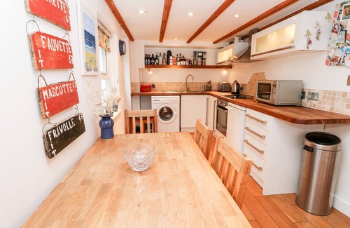 St. Agnes Cottage | Honeysuckle Cottage