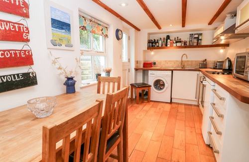St. Agnes Cottage | Honeysuckle Cottage