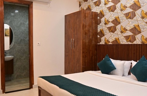 Greater Noida Hotel | HONEYVEILS PALACE