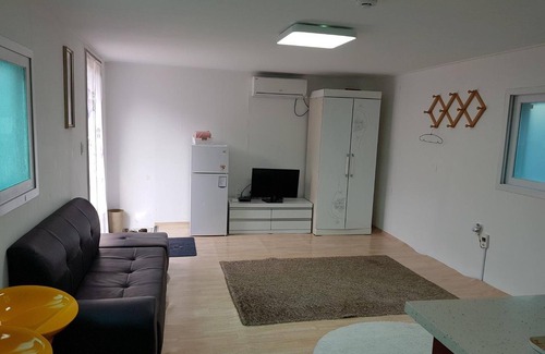 Seo House | Hongcheon Daebakine Pension