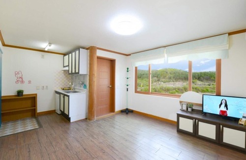 Hwachon House | Hongcheon Eorinwangja Pension