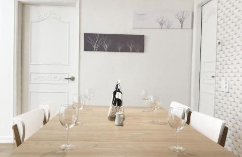 Sinchon-dong Apartment | Hongdae Zoe Three Room House