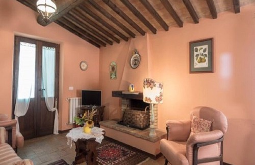 Todi Apartment | Honoré de Balzac apartment Borgo Bianchini