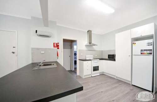 Portland House | Hook, Wine & Linger on Learmonth