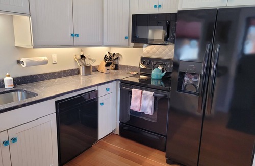Winthrop House | Hoot Owl Cabin-Dog Friendly, Simply Adorable and Located in Downtown Winthrop!
