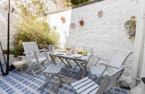 Brixham House | Hope Cottage - Charming Characterful Property