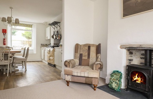 Delabole House | HOPE COTTAGE, pet friendly, with open fire in Delabole