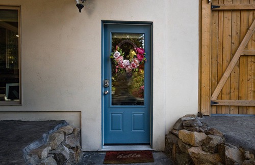 West Kelowna Estates House | Horizon Suites & Oasis 2 Bdrm Suite.