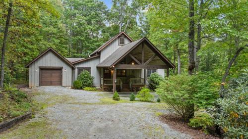 Highlands Cabin | Horse Cove Haven