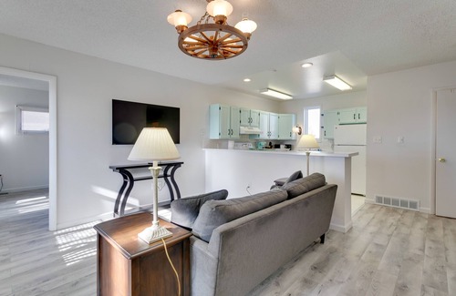 Aurora Apartment | Horse Farm Apartment w/Balcony in Aurora!