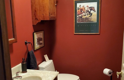 Kemblesville House | Horse friendly. Walk, bike, hack to Fair Hill. Minutes from Newark, DE. No pets.