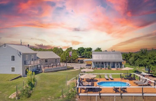 Dripping Springs House | Horsehead - Hilltop w/Pool Deck