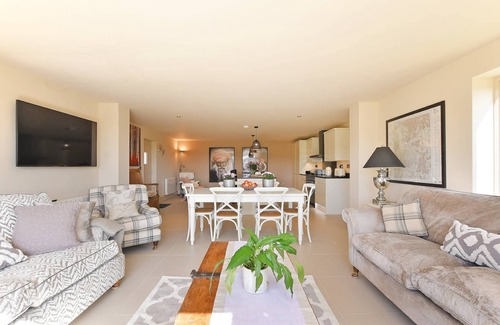 Holmesfield Apartment | Horseshoe House - Luxury Cottages