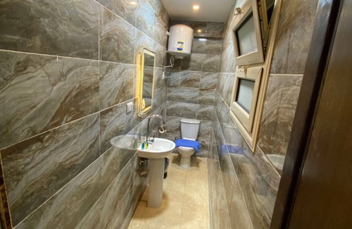 Kafrat al Jabal Hotel | Horus Horizon INN Pyramids View