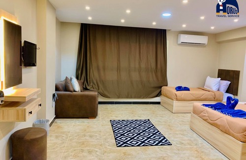 Kafrat al Jabal Hotel | Horus Horizon INN Pyramids View