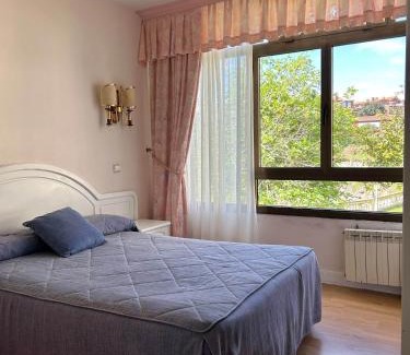 Isla House | Hospedaje de La Hoz