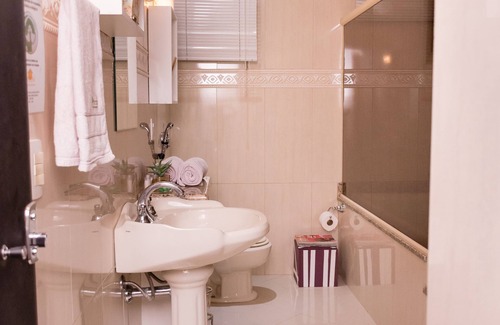 Santa Cruz de Minas Hotel | Hospedaria Casa Real
