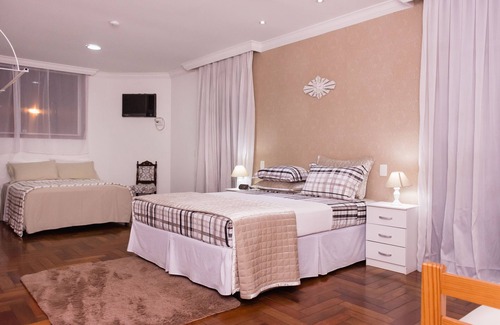 Santa Cruz de Minas Hotel | Hospedaria Casa Real