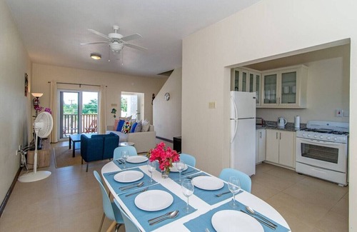 IronShore Estates House | Hospitality Expert NCB2: Pool, Beach & Chef