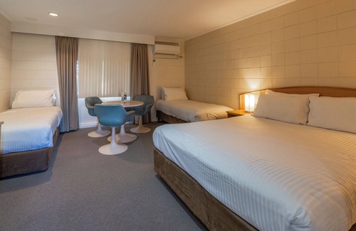 Geraldton Hotel | Hospitality Geraldton, SureStay Collection by Best Western