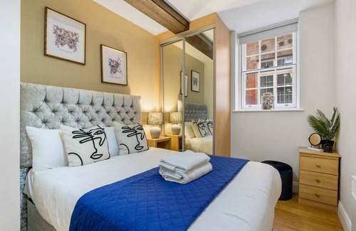 St George's Quarter Apartment | Host Apartments | Queen Square Apartment
