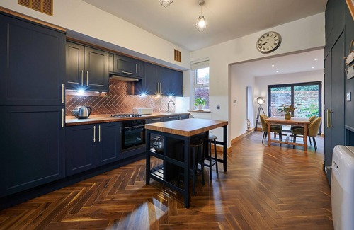 Liverpool House | Host Stay 19 Garswood