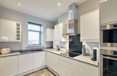 Redcar Apartment | Host Stay Bellevue Apartment 2