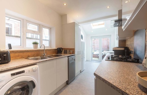 Caversham House | Host & Stay | Caversham Westfield House