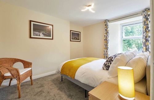 Eastgate Apartment | Host & Stay | Chapel Race - Slit Wood