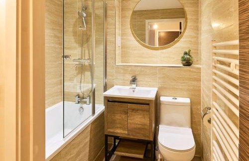 Baltic Triangle House | Host & Stay - Chic Townhouse by the Docks
