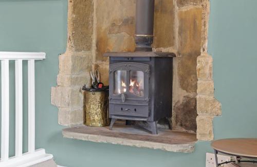 Calver House | Host & Stay - Foxglove Cottage