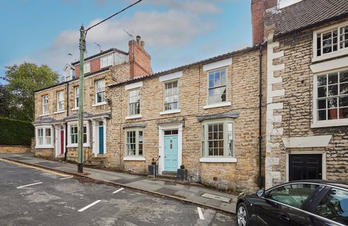 Pickering House | Host Stay Hall Garth