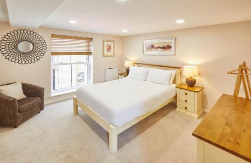 Whitby Apartment | Host & Stay - Lobster Pot Apartment