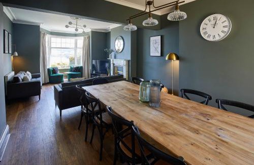 Robin Hood's Bay House | Host & Stay - Raven House